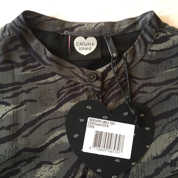 ☀️HOST PICK☀️ CATWALK JUNKIE JUNGLE TIGER DRESS - Picture 11 of 16